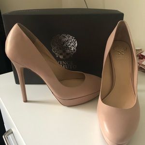 Vince Camino high heel pumps